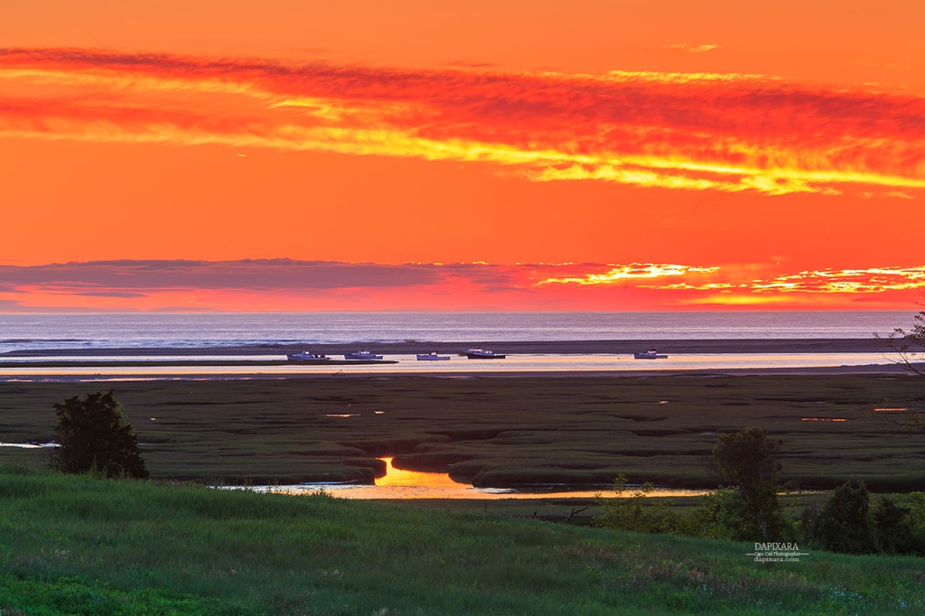Fantastic sunrise today at Cape Cod National Seashore. Photo by Dapixara https://dapixara.com