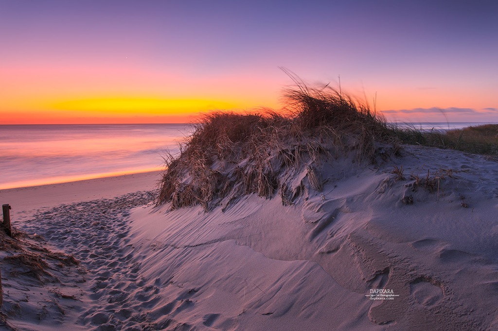 Good morning Cape Cod! Today Ocean sunrise from Nauset beach, October 31. Photo by dapixara https://dapixara.com