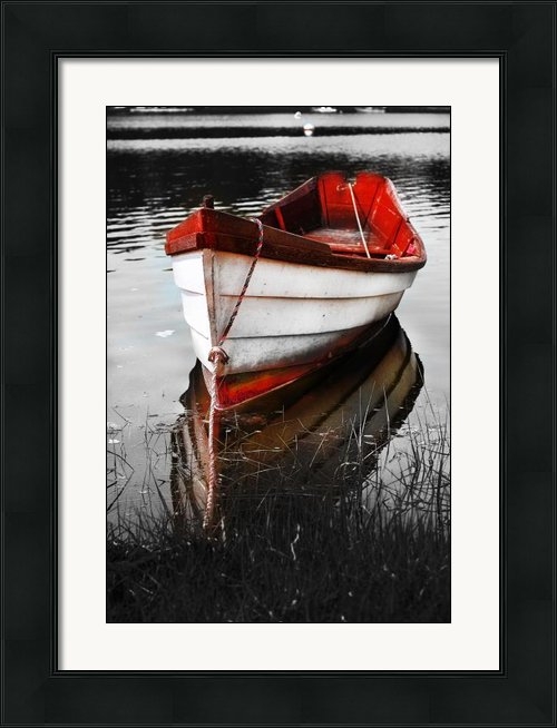 red-boat-canvas-print
