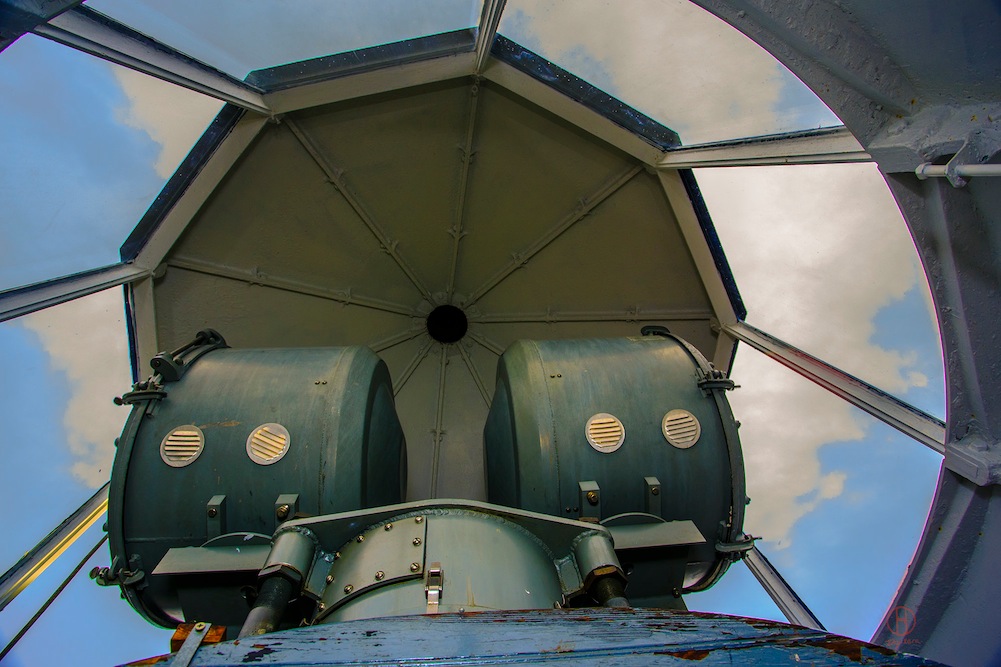 Nauset Lighthouse Light, Photo of the very top where the light is located