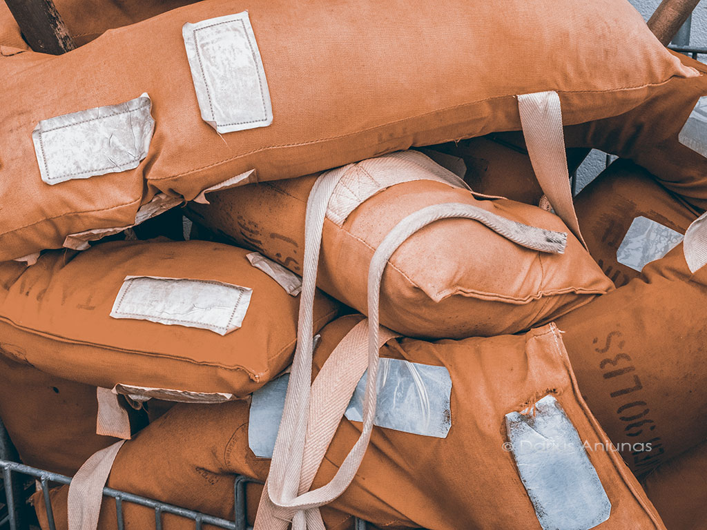 provincetown-commercial-street-7